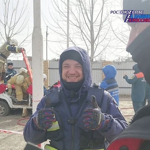 Астраханские городские спасатели - члены Астраханского регионального отделения РОССОЮЗСПАСа приняли участие в соревнованиях по ликвидации последствий ДТП